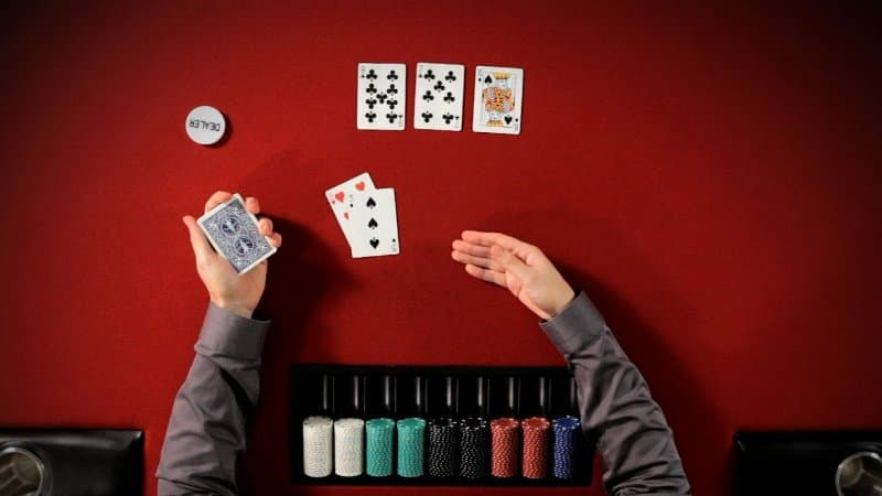 Thực chất Bluff Poker là gì?