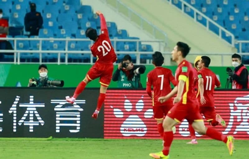 Trận đấu bóng hay nhất World Cup năm 2014 giữa Tây Ban Nha - Hà Lan